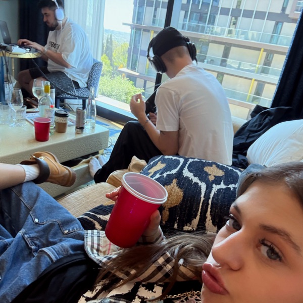 1DAY IN LA - Single album cover