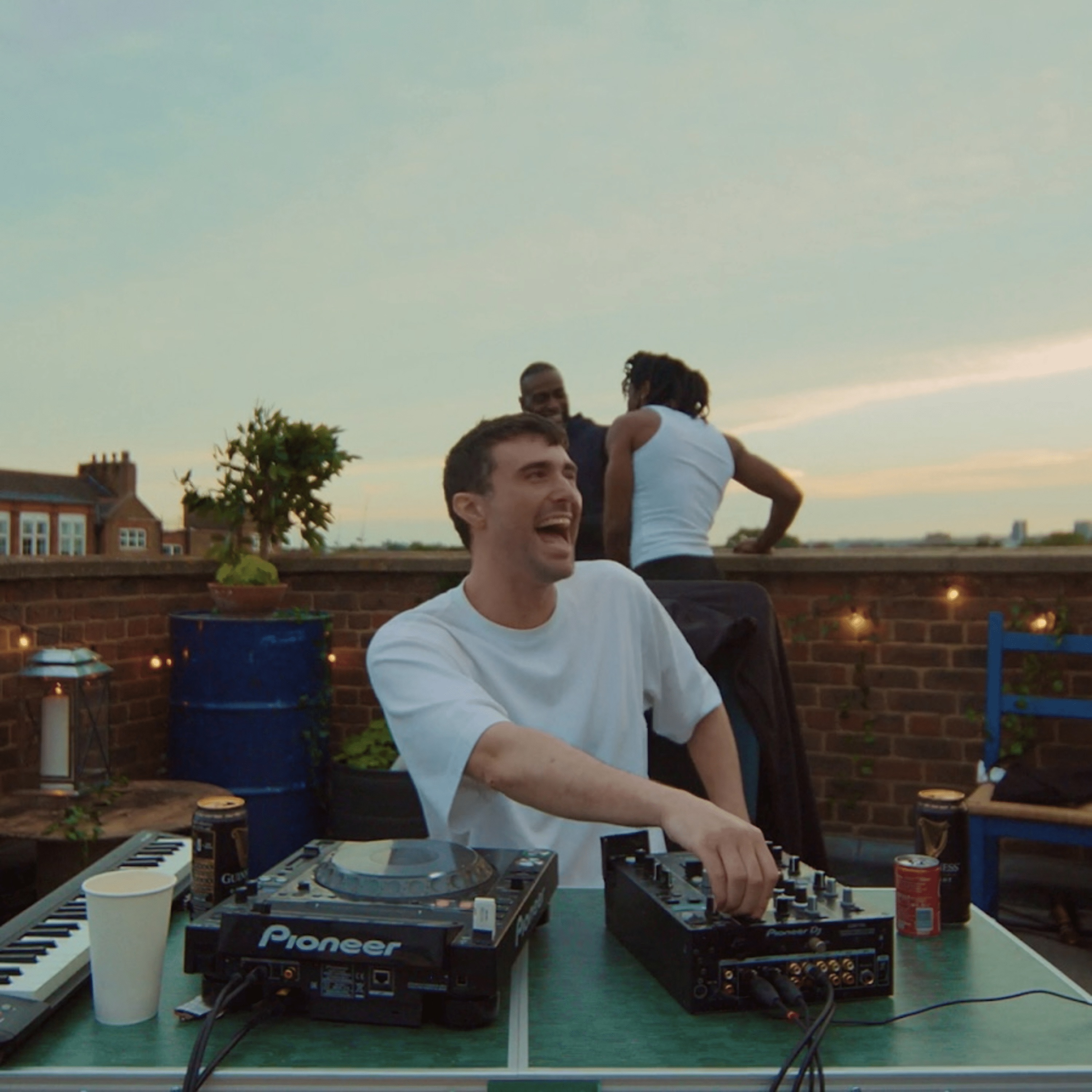 Fred again.. Rooftop Live (Arun's Roof, London) [DJ Mix] [DJ Mix] album cover