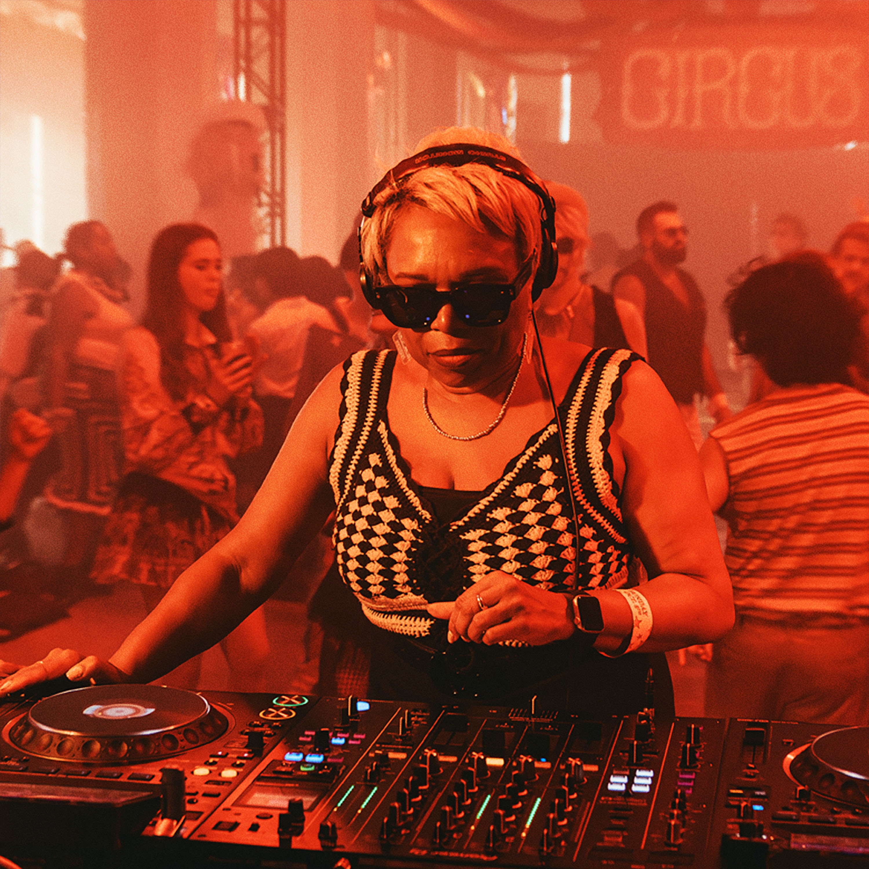 Uplifting Soulful House Inside a Circus: DJ Lady D (DJ Mix) album cover