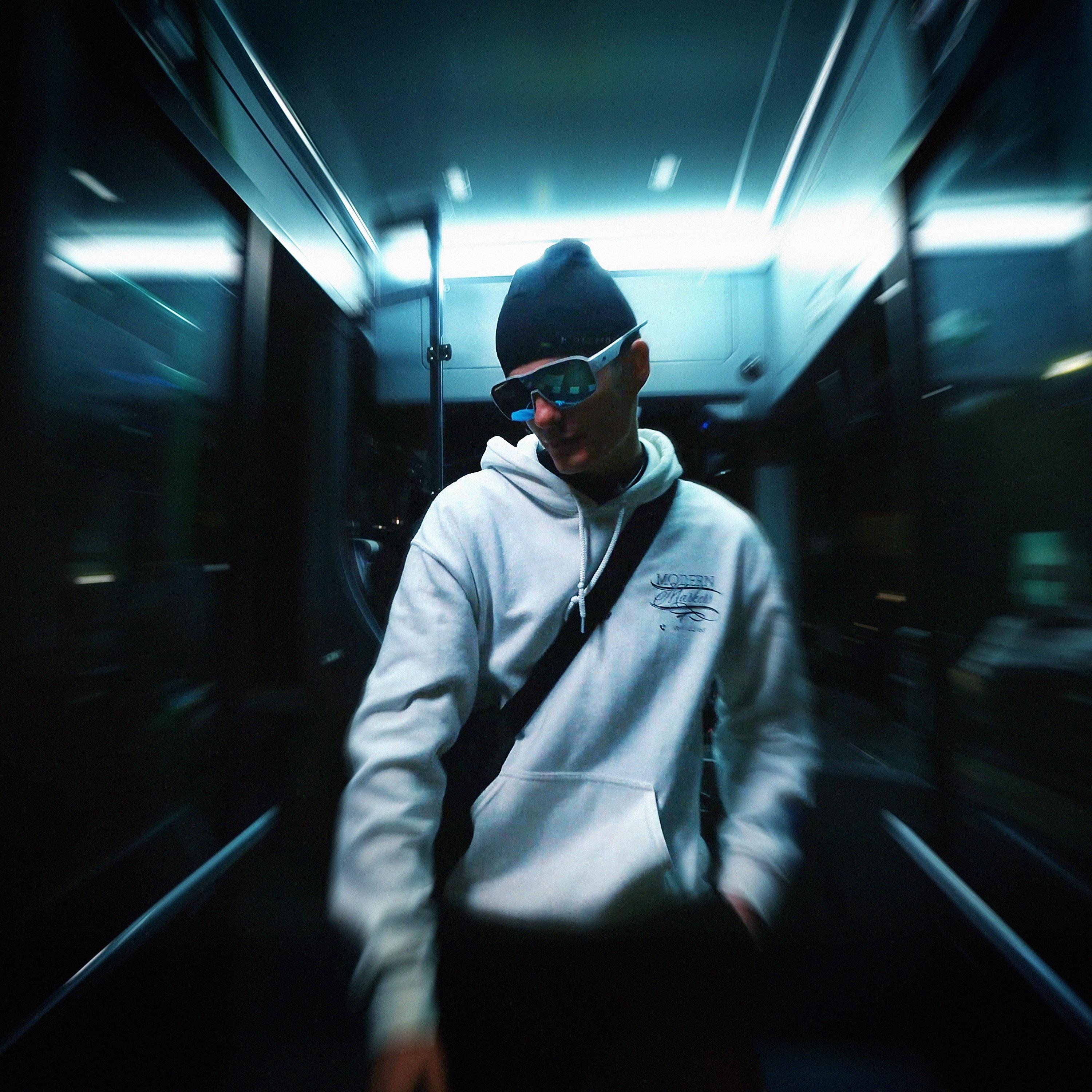 BUS 7 - Single album cover