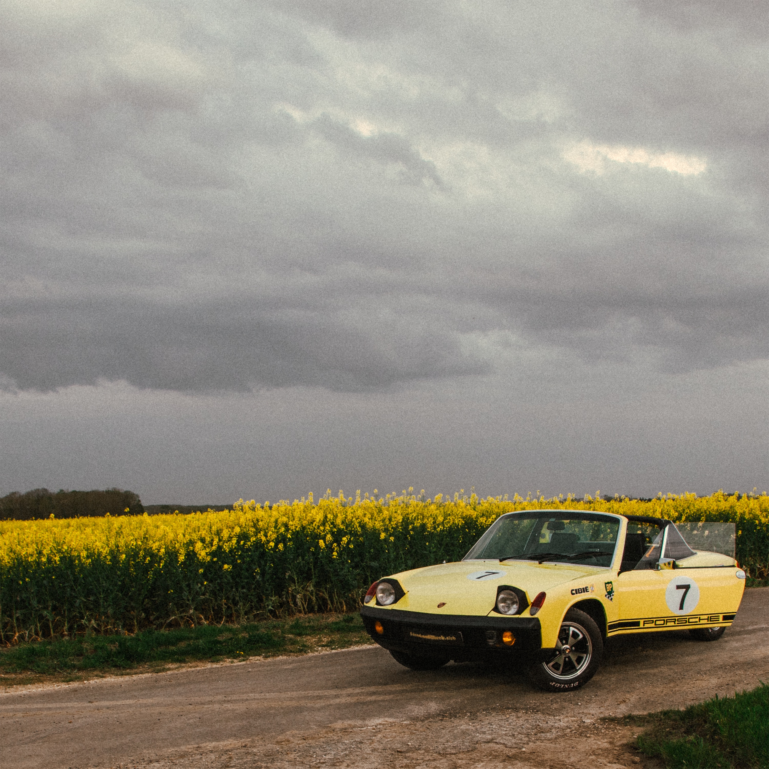 LES APACHES - Single album cover