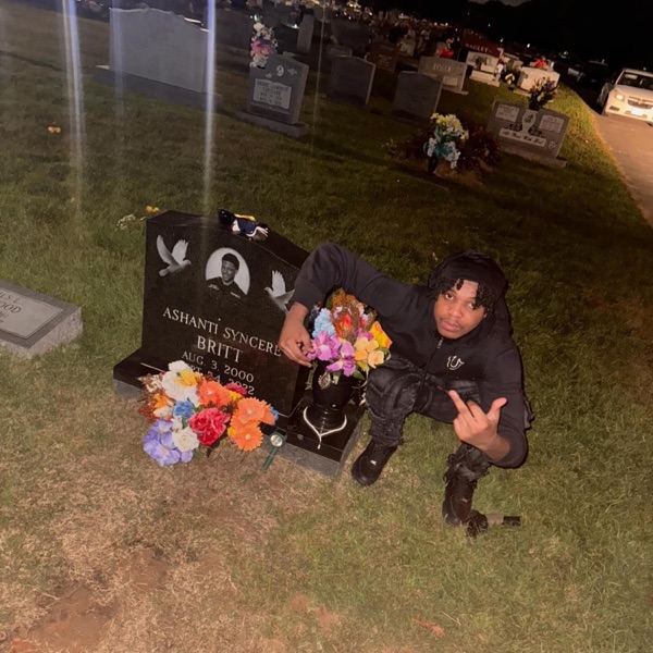 LongLiveNell (feat. Nell & BabyHunchoz) - Single album cover