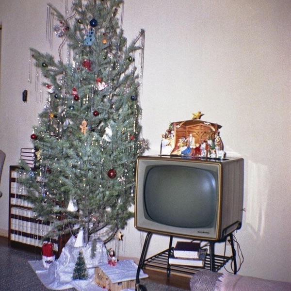 Christmas Comes Too Early - Single album cover