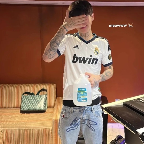 ESTUVE PENSANDO EN LO NUESTRO - Single album cover