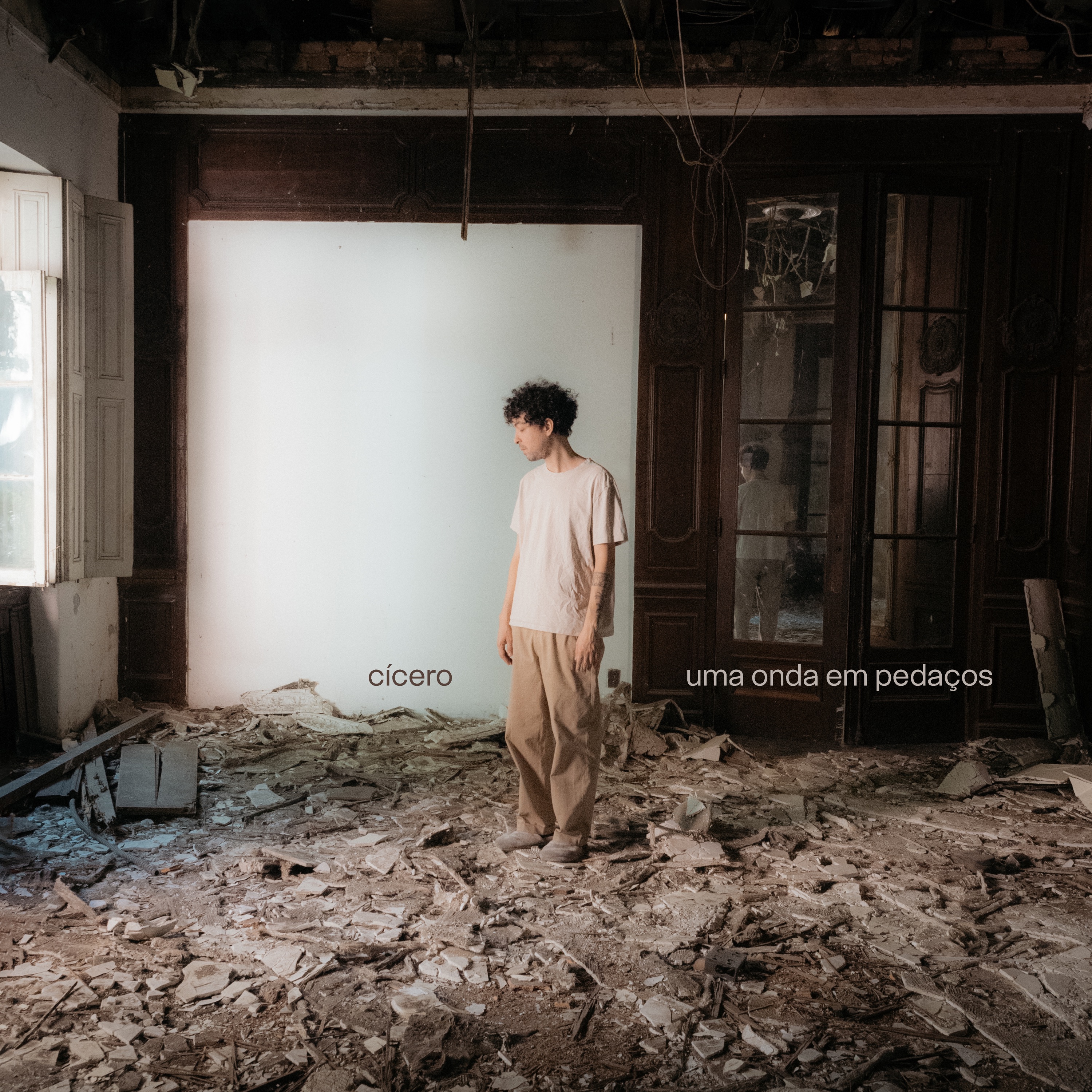 Uma onda em pedaços album cover