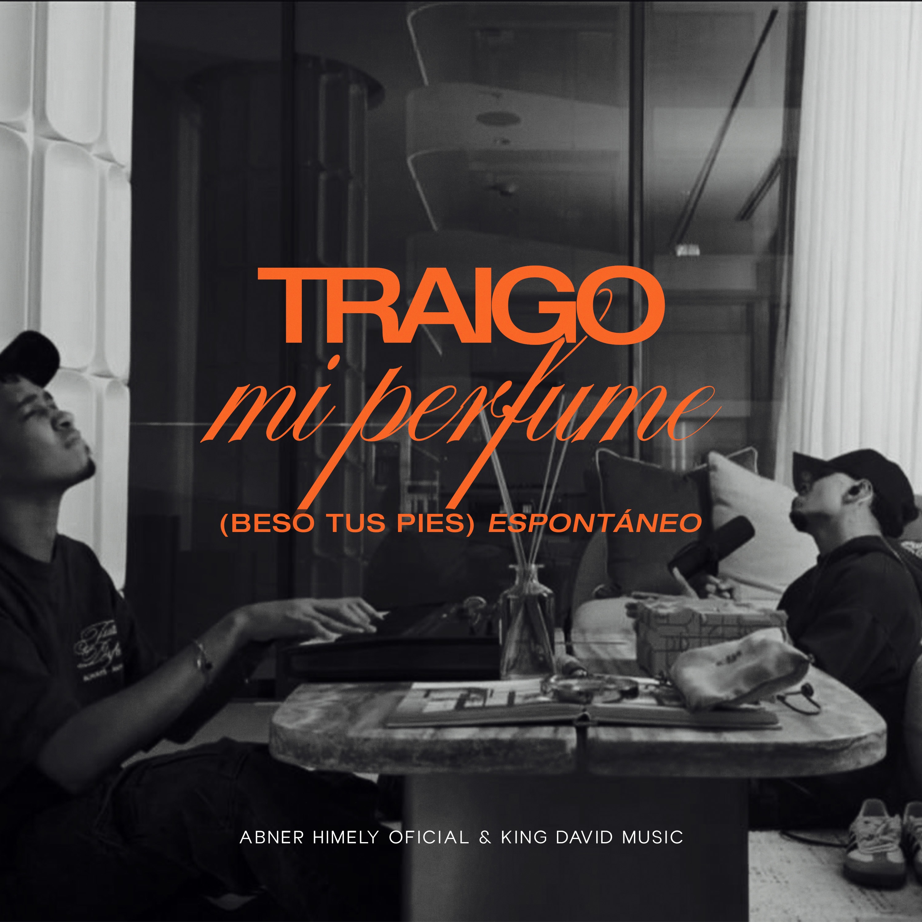Traigo mi Perfume (Beso tus Pies) Espontaneo - EP album cover
