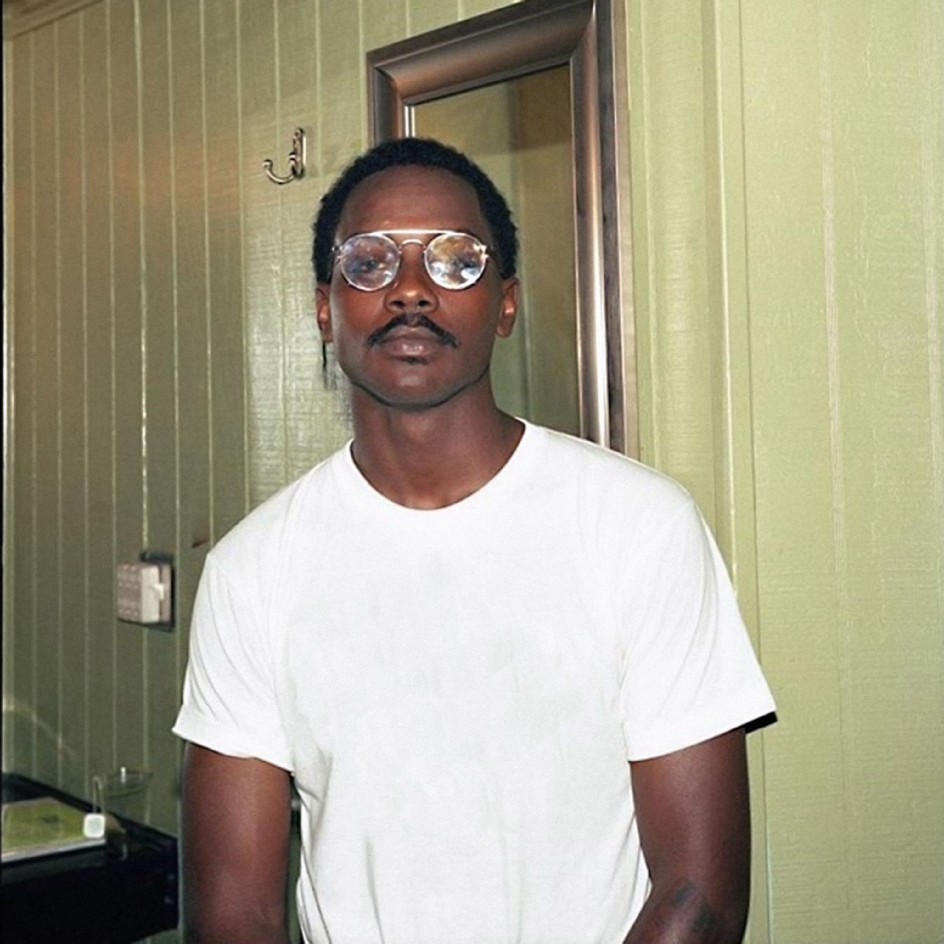 Channel Tres - EP album cover