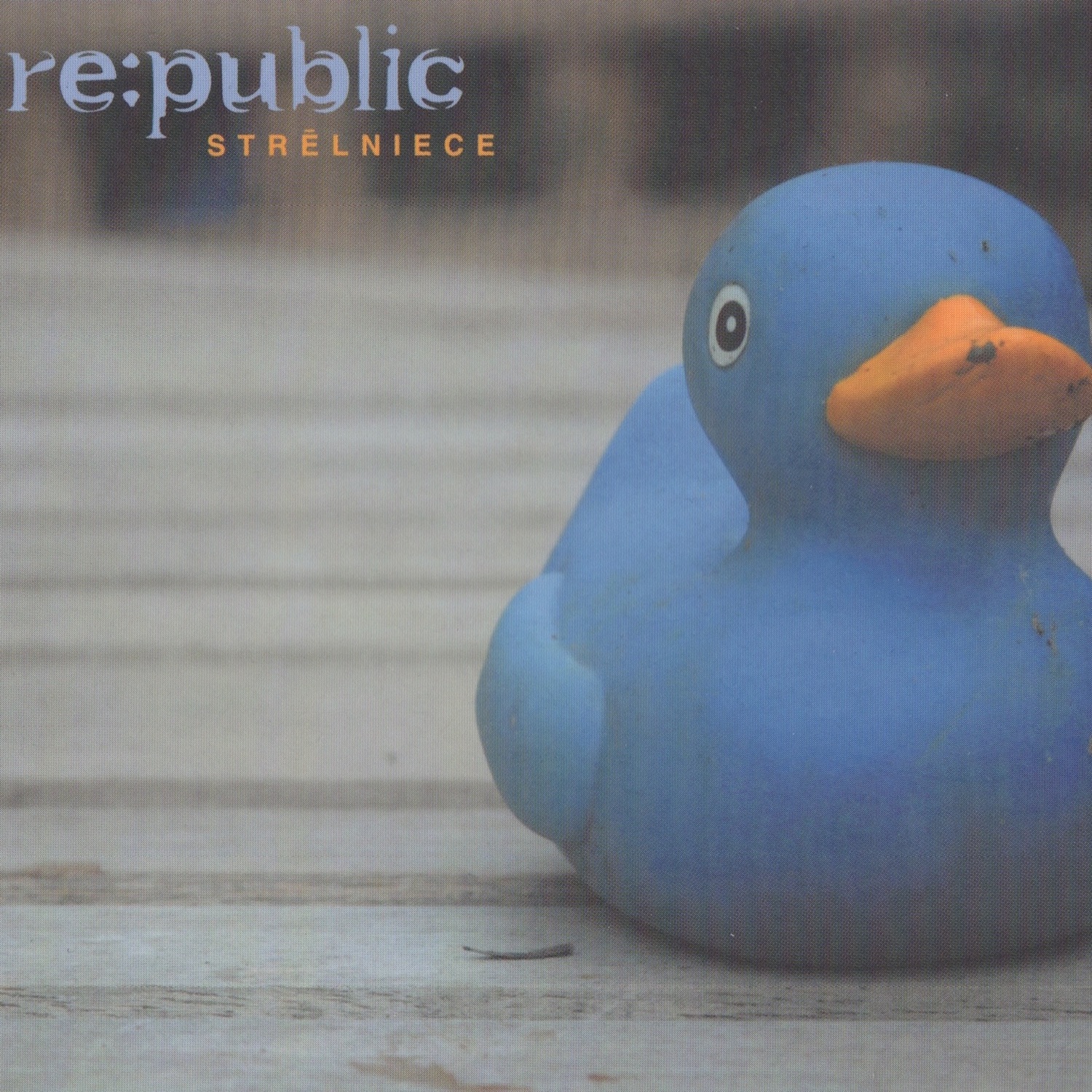 Strēlniece album cover